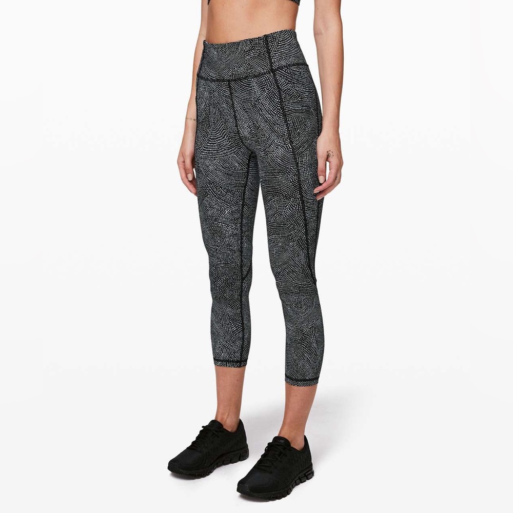 Lululemon Time To Sweat Crop Leggings Free Spirit Alpine Black White Size 4